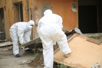 Asbestos Must be Tested and Removed by Pros